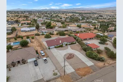 18664 Plumas, Hesperia, CA 92345 - Photo 6