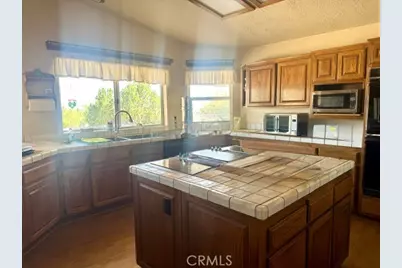 18664 Plumas, Hesperia, CA 92345 - Photo 4