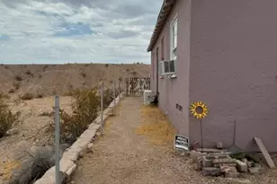 313 Desnok, Needles, CA 92363 - Photo 2