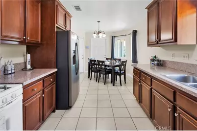 11931 Puye, Apple Valley, CA 92308 - Photo 10