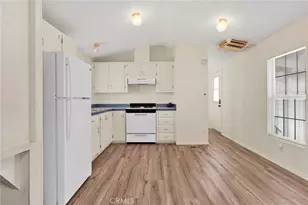 22601 Bear Valley, Apple Valley, CA 92308 - Photo 6