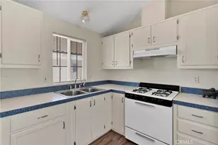 22601 Bear Valley, Apple Valley, CA 92308 - Photo 4