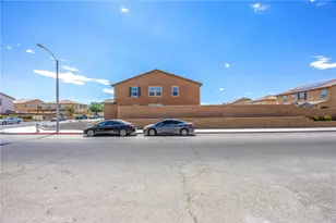 14482 Sweetgrass Pl, Victorville, CA 92394 - Photo 8