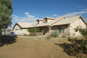 20035 Symeron, Apple Valley, CA 92307 - Photo 4