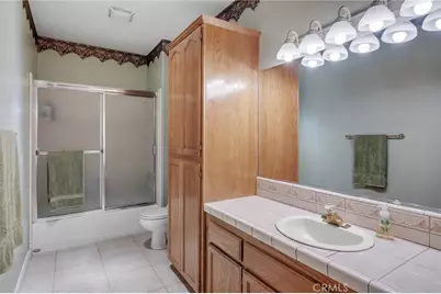 6955 Oak View Court, Oak Hills, CA 92344 - Photo 16