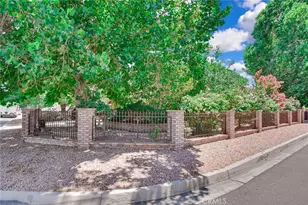 12915 Greensboro, Victorville, CA 92395 - Photo 34