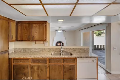 18440 Mountain Meadows Drive, Victorville, CA 92395 - Photo 16