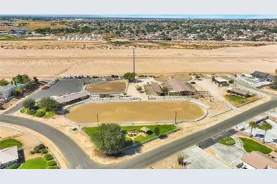 18440 Mountain Meadows Drive, Victorville, CA 92395 - Photo 56