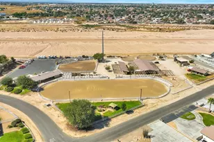 18440 Mountain Meadows Dr, Victorville, CA 92395 - Photo 56