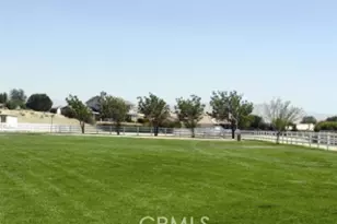 18440 Mountain Meadows Dr, Victorville, CA 92395 - Photo 58