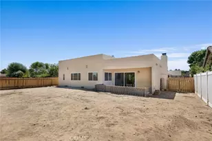 18440 Mountain Meadows Dr, Victorville, CA 92395 - Photo 34