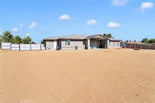 16160 Tenaya, Apple Valley, CA 92307 - Photo 32
