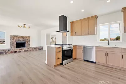 10675 Joshua, Apple Valley, CA 92308 - Photo 4