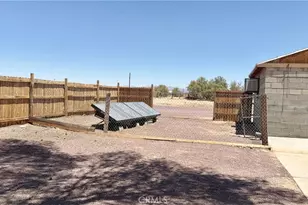 30819 Athol, Newberry Springs, CA 92365 - Photo 4