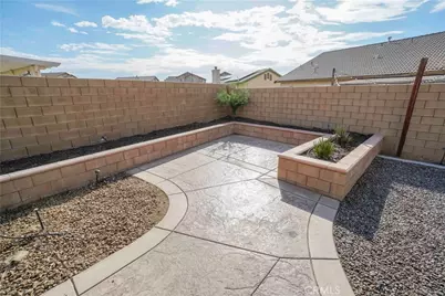 13036 Evanston, Victorville, CA 92392 - Photo 26