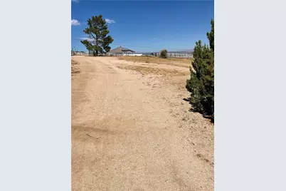 23936 Outpost, Apple Valley, CA 92308 - Photo 10