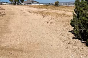 23936 Outpost, Apple Valley, CA 92308 - Photo 10