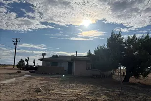 15026 Richmond Ave, Victorville, CA 92394 - Photo 2