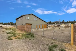 614 W Fairway, Big Bear City, CA 92314 - Photo 2