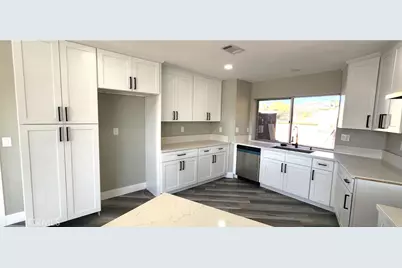 16257 Saint Timothy Road, Apple Valley, CA 92307 - Photo 24