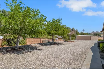 14861 Riverside, Apple Valley, CA 92307 - Photo 30