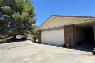 14861 Riverside, Apple Valley, CA 92307 - Photo 2