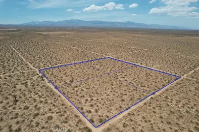 8 Buckeye Avenue, Adelanto, CA 92301 - Photo 4