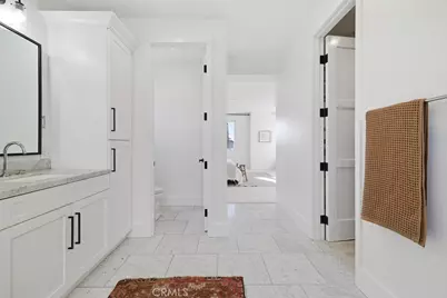 2360 Orange Avenue, Costa Mesa, CA 92627 - Photo 34