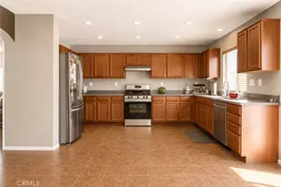 12395 Griffin, Victorville, CA 92395 - Photo 2