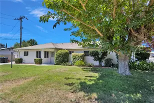 270 E 13th St, Beaumont, CA 92223 - Photo 2