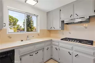 270 E 13th St, Beaumont, CA 92223 - Photo 8
