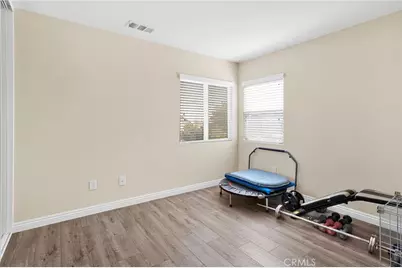 12388 Falena, Victorville, CA 92392 - Photo 32
