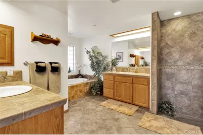 10525 Mono, Phelan, CA 92392 - Photo 36