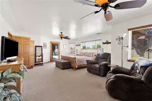 10525 Mono, Phelan, CA 92392 - Photo 6
