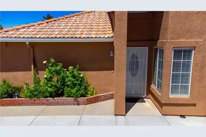 13636 Cordelia, Victorville, CA 92392 - Photo 6