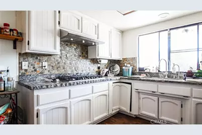 12791 Santa Anita, Victorville, CA 92395 - Photo 16