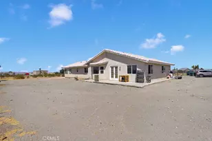13014 Riggins Rd, Phelan, CA 92371 - Photo 12