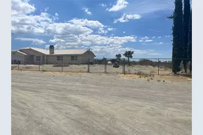 13014 Riggins Road, Phelan, CA 92371 - Photo 2