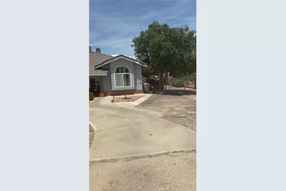 18346 Main Street, Hesperia, CA 92345 - Photo 4