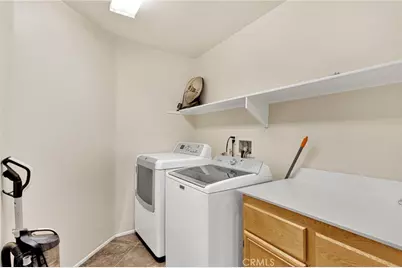 12973 Newport, Hesperia, CA 92344 - Photo 36
