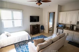 10230 Bellflower St, Oak Hills, CA 92344 - Photo 52