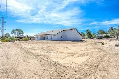 18620 Symeron Road, Apple Valley, CA 92307 - Photo 38