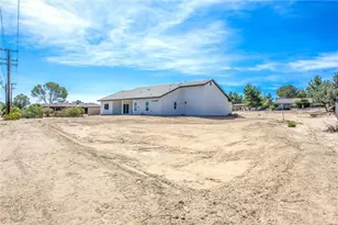 18620 Symeron Rd, Apple Valley, CA 92307 - Photo 38