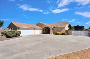 13490 Paraiso, Apple Valley, CA 92308 - Photo 2
