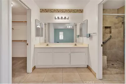 13455 Lakeside Drive, Victorville, CA 92395 - Photo 32
