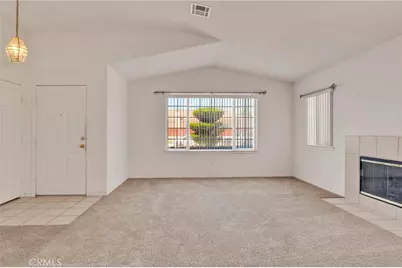 13455 Lakeside Drive, Victorville, CA 92395 - Photo 6
