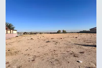 14008 Topmast, Helendale, CA 92342 - Photo 6