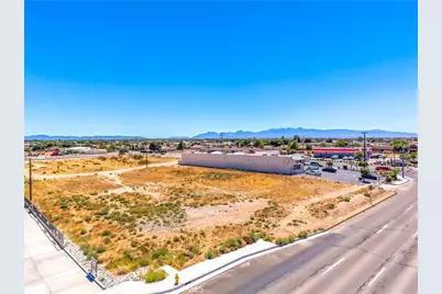 15335 Bear Valley, Hesperia, CA 92345 - Photo 8