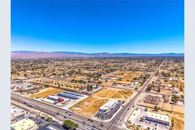 15335 Bear Valley, Hesperia, CA 92345 - Photo 32