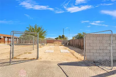 16161 Lorene Drive, Victorville, CA 92395 - Photo 26